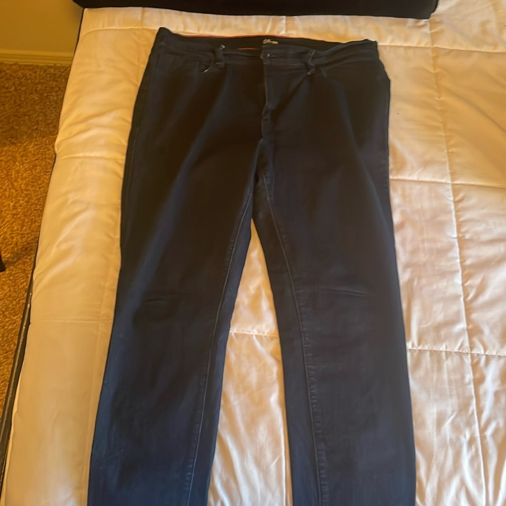 Dark wash skinny jeans
